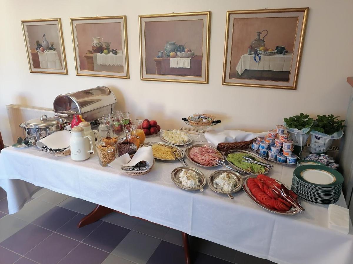Hotel Familijny Osrodek Wypoczynkowo - Rehabilitacyjny Krynica-Zdrój Esterno foto