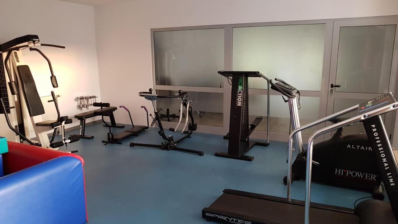 Hotel Familijny Osrodek Wypoczynkowo - Rehabilitacyjny Krynica-Zdrój Esterno foto