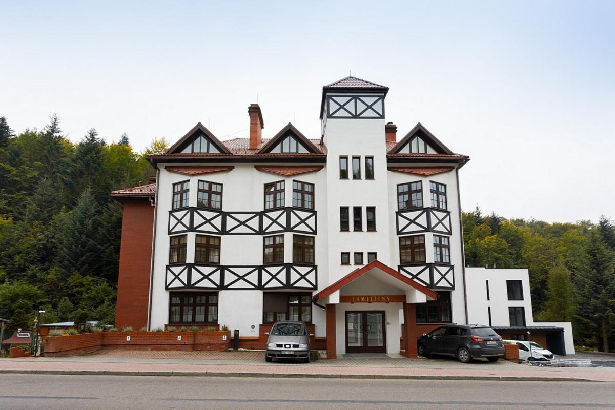 Hotel Familijny Osrodek Wypoczynkowo - Rehabilitacyjny Krynica-Zdrój Esterno foto