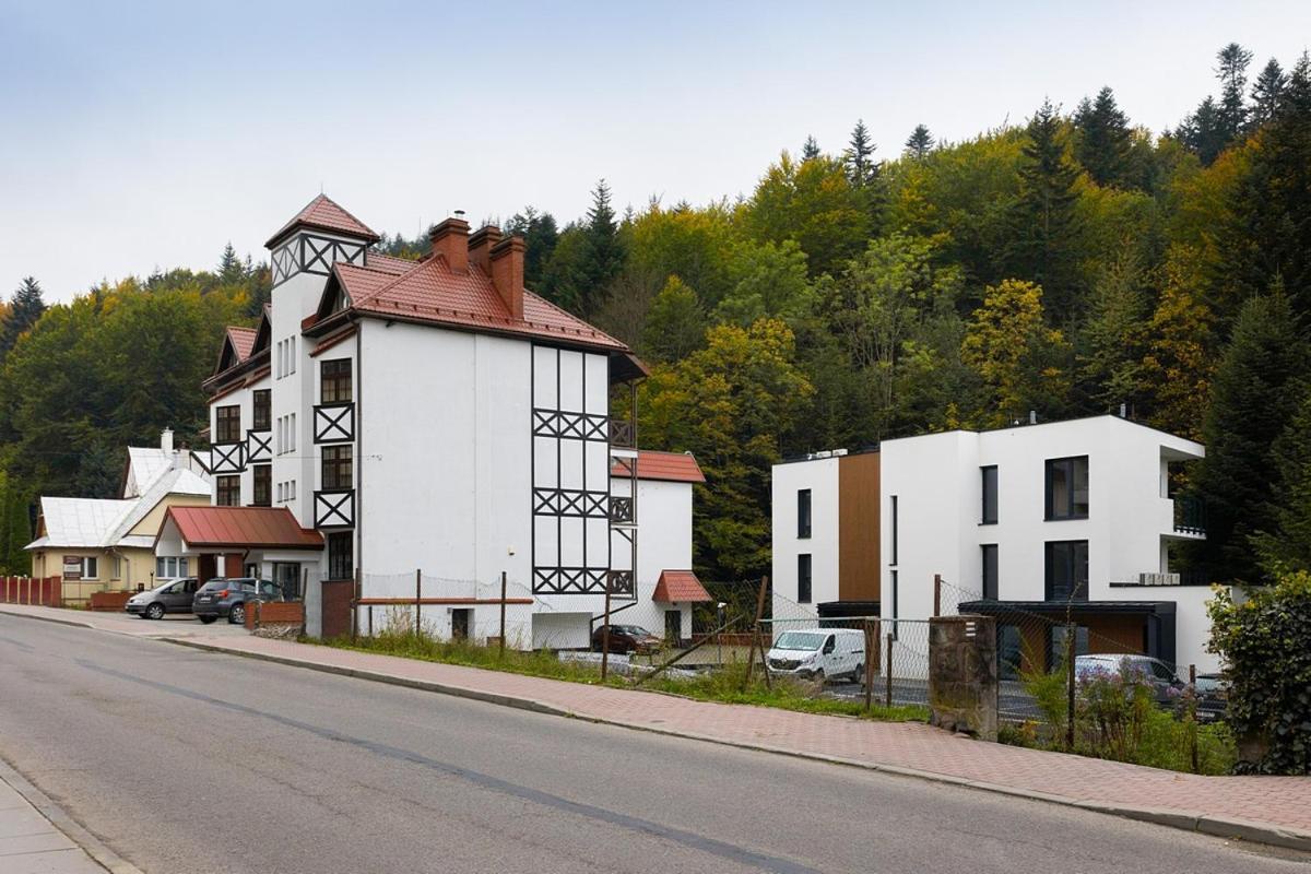 Hotel Familijny Osrodek Wypoczynkowo - Rehabilitacyjny Krynica-Zdrój Esterno foto
