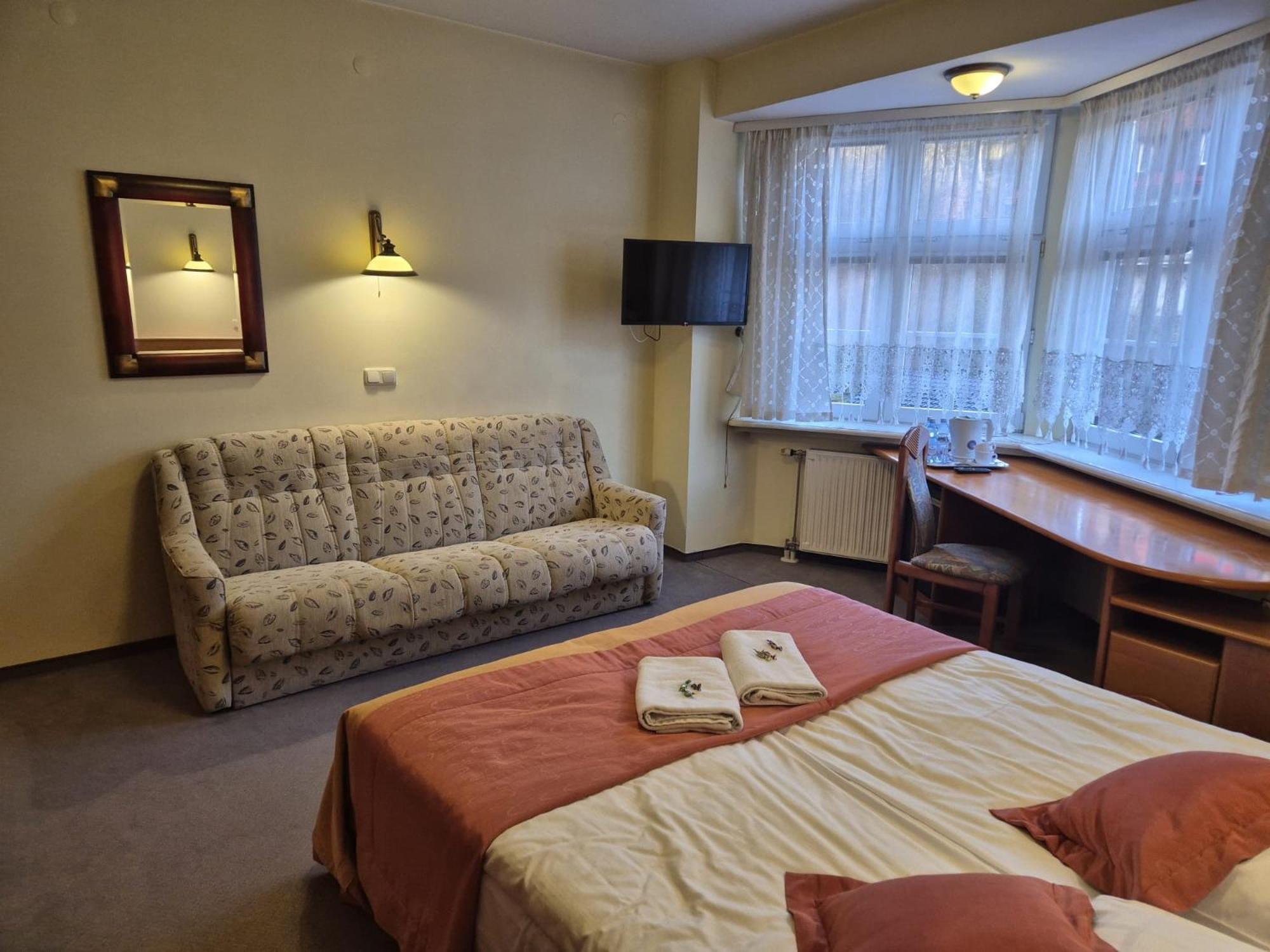 Hotel Familijny Osrodek Wypoczynkowo - Rehabilitacyjny Krynica-Zdrój Esterno foto