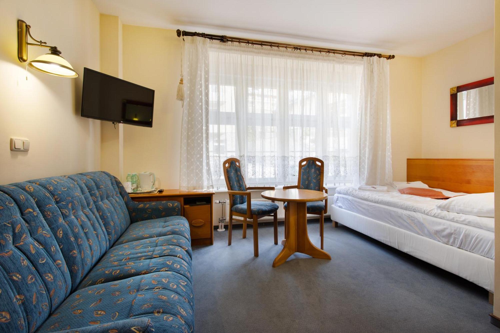 Hotel Familijny Osrodek Wypoczynkowo - Rehabilitacyjny Krynica-Zdrój Esterno foto