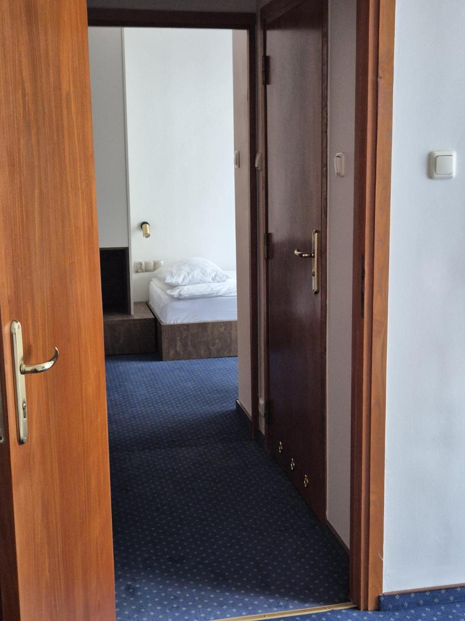 Hotel Familijny Osrodek Wypoczynkowo - Rehabilitacyjny Krynica-Zdrój Esterno foto