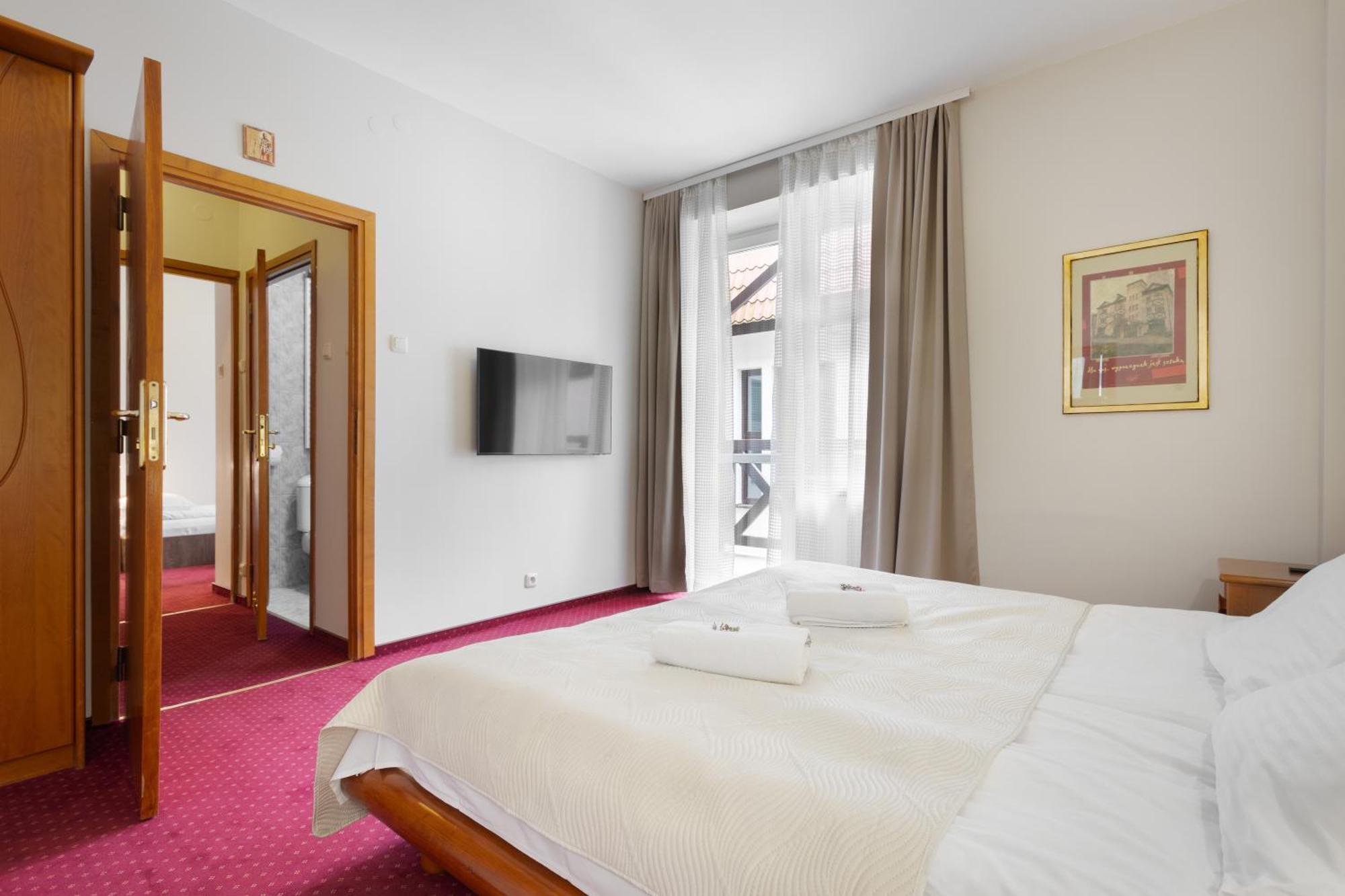 Hotel Familijny Osrodek Wypoczynkowo - Rehabilitacyjny Krynica-Zdrój Esterno foto